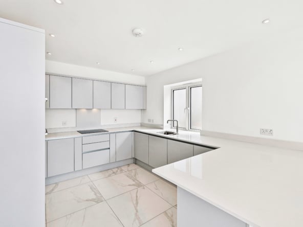 99 Marine Drive Penthouse Less than 3MB-12