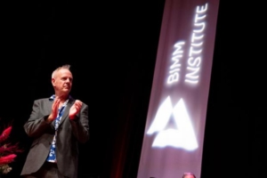 Fatboy Slim applauding at the BIMM ceremony